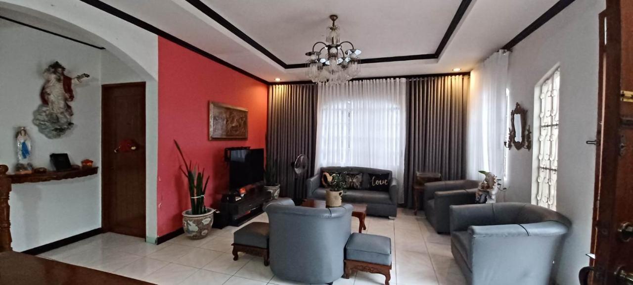 Donsol Aguluz Homestay Exterior foto