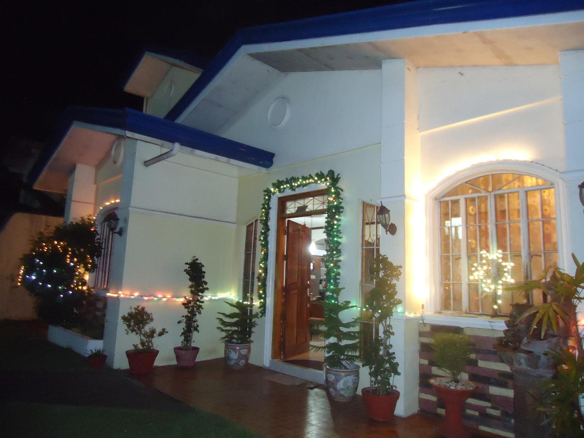 Donsol Aguluz Homestay Exterior foto